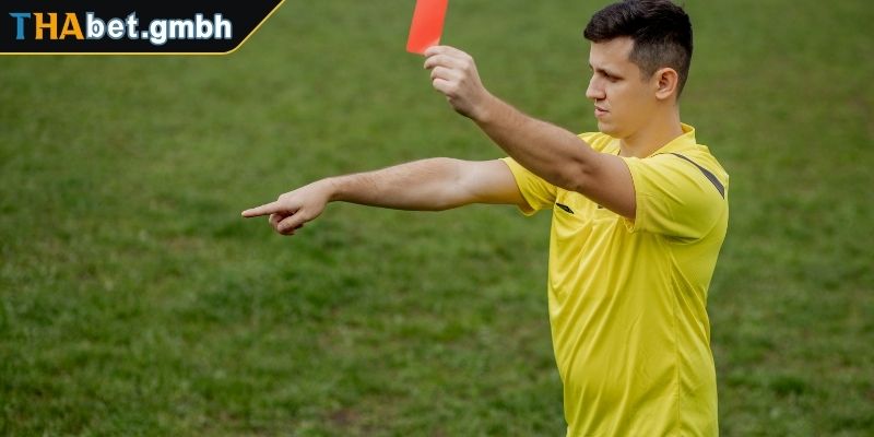 Đánh giá trọng tài điều hành